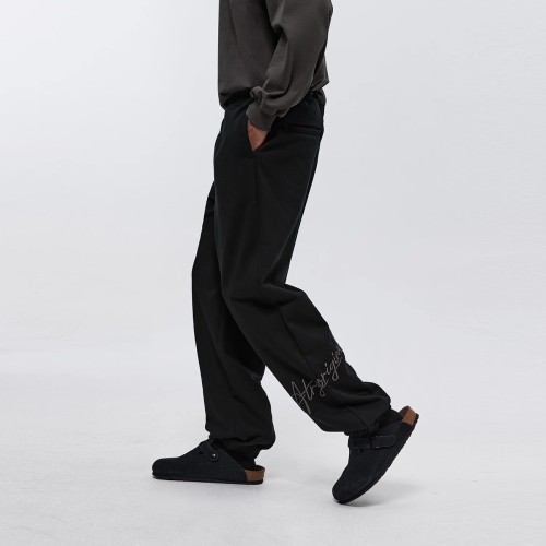Tapered Pants
